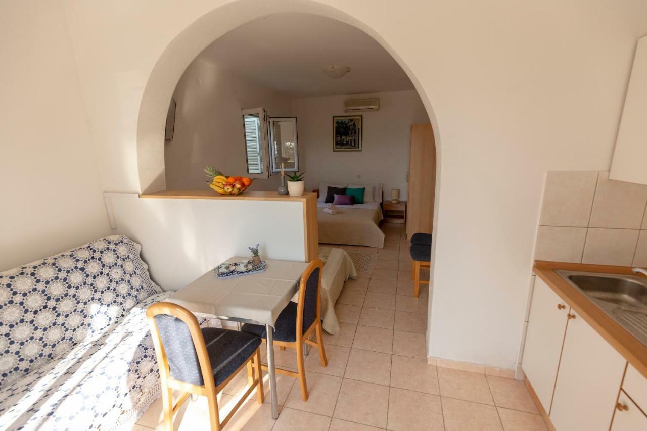 Apartmani Maja Tucepi Bagian luar foto