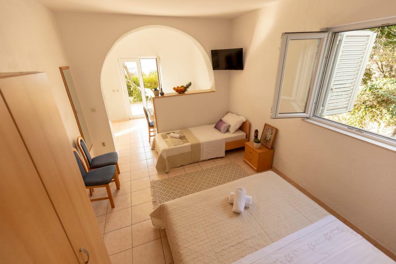 Apartmani Maja Tucepi Bagian luar foto